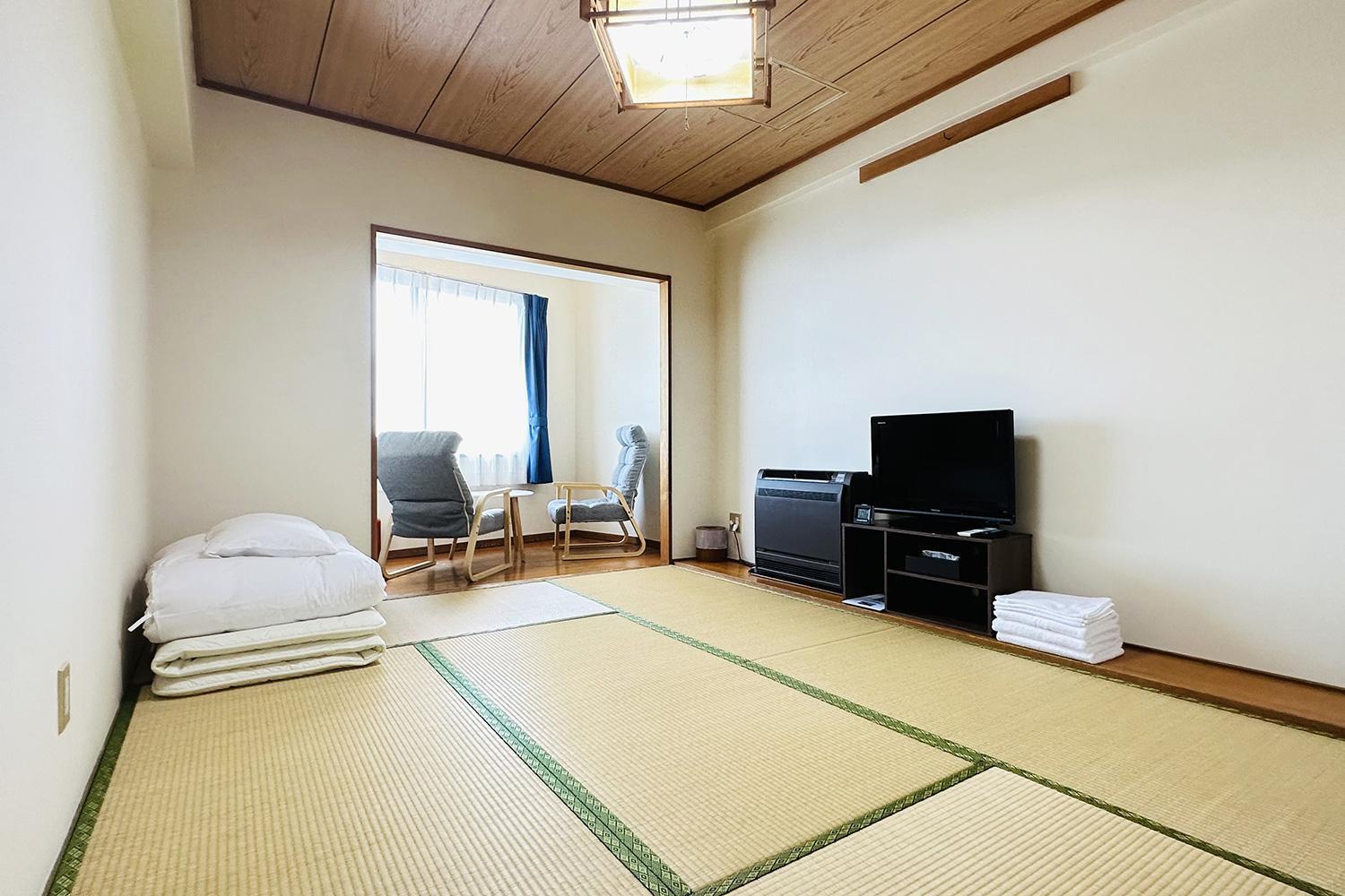Global Resort Misen - グローバルリゾート弥山 Хацукаїті Номер фото